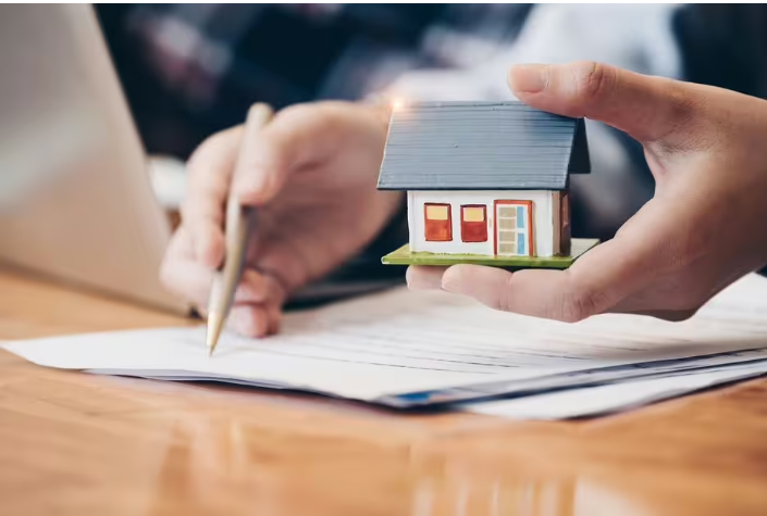 UK house buyers urged to act now as market chaos could change rates in a heartbeat