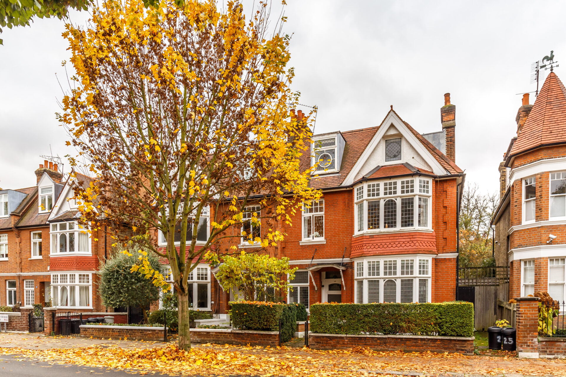 House prices saw monthly increase in October - ONS